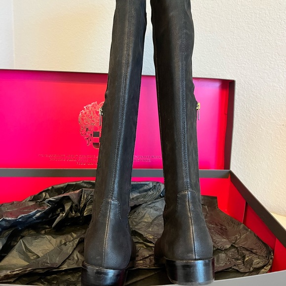Black overknee boots - Picture 3 of 5